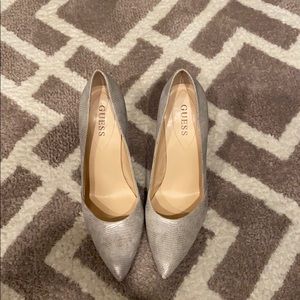 Guess silver pumps